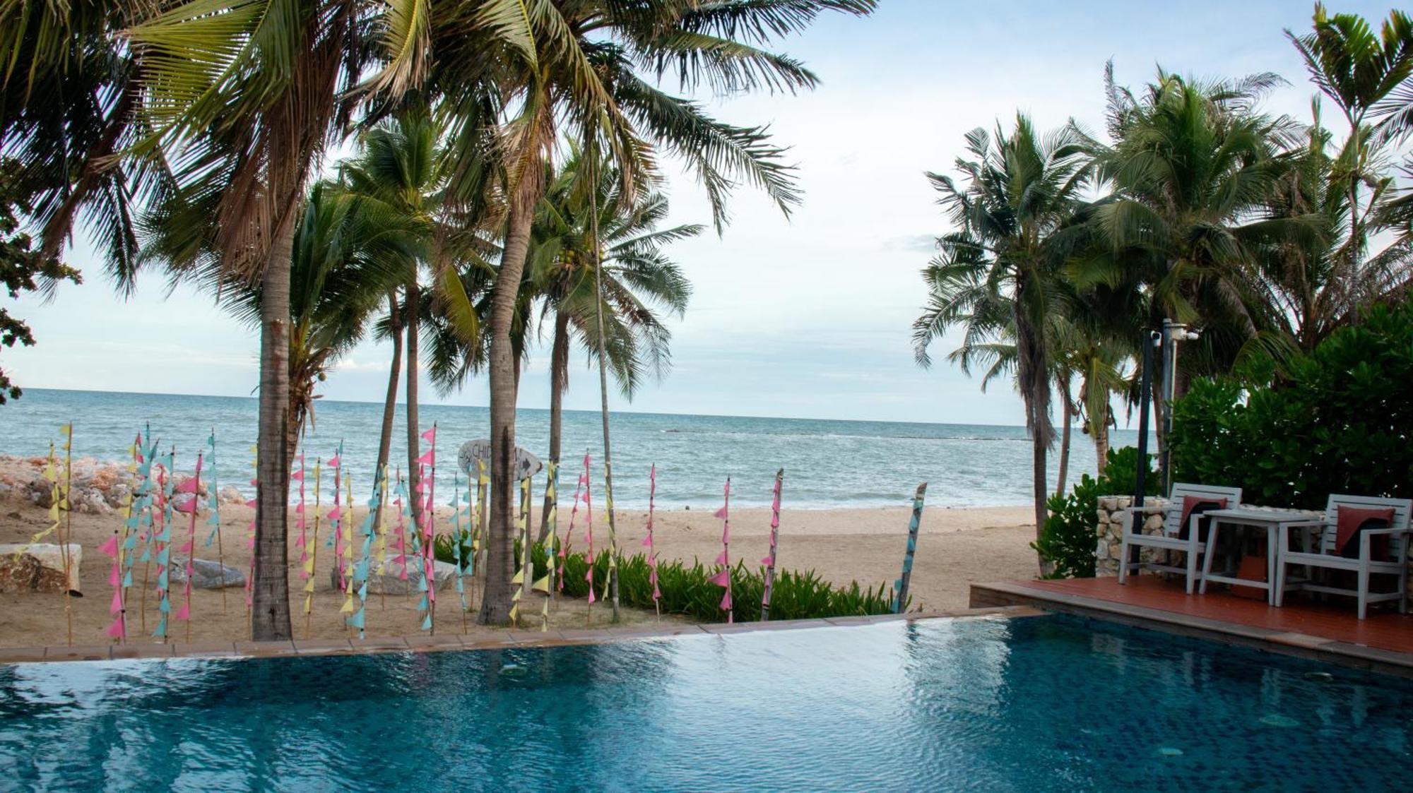 Chidlom Resort Haad Chao Samran Exterior photo