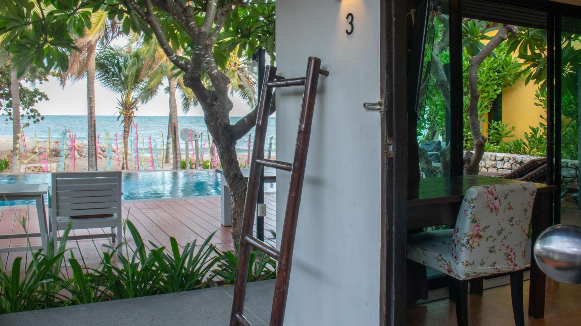 Chidlom Resort Haad Chao Samran Exterior photo