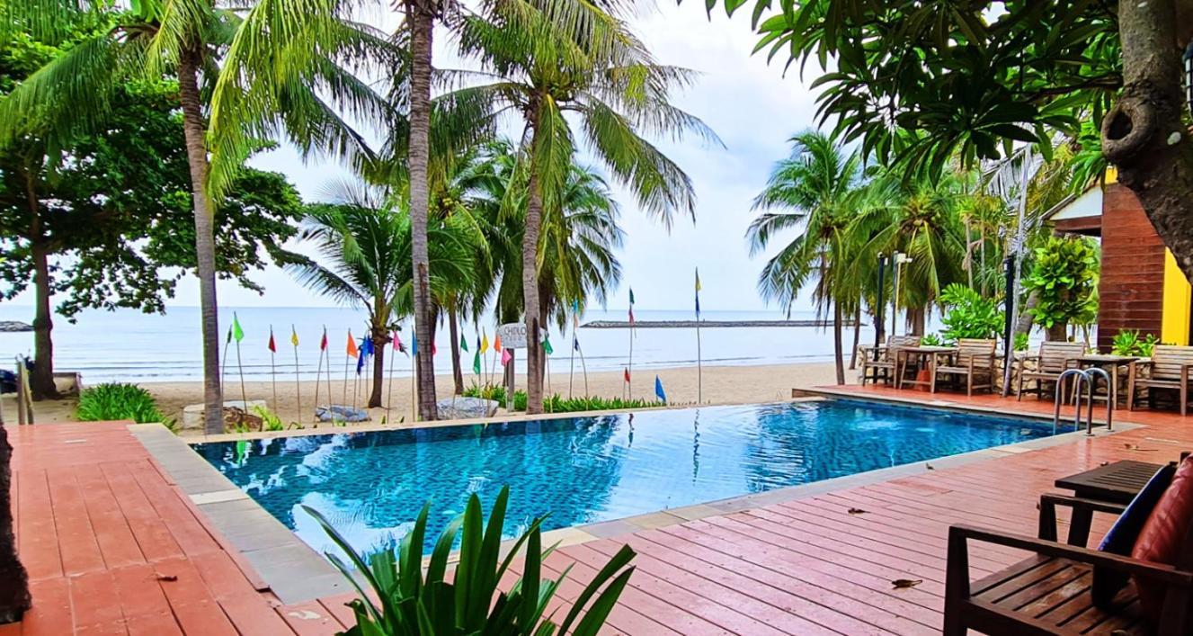 Chidlom Resort Haad Chao Samran Exterior photo