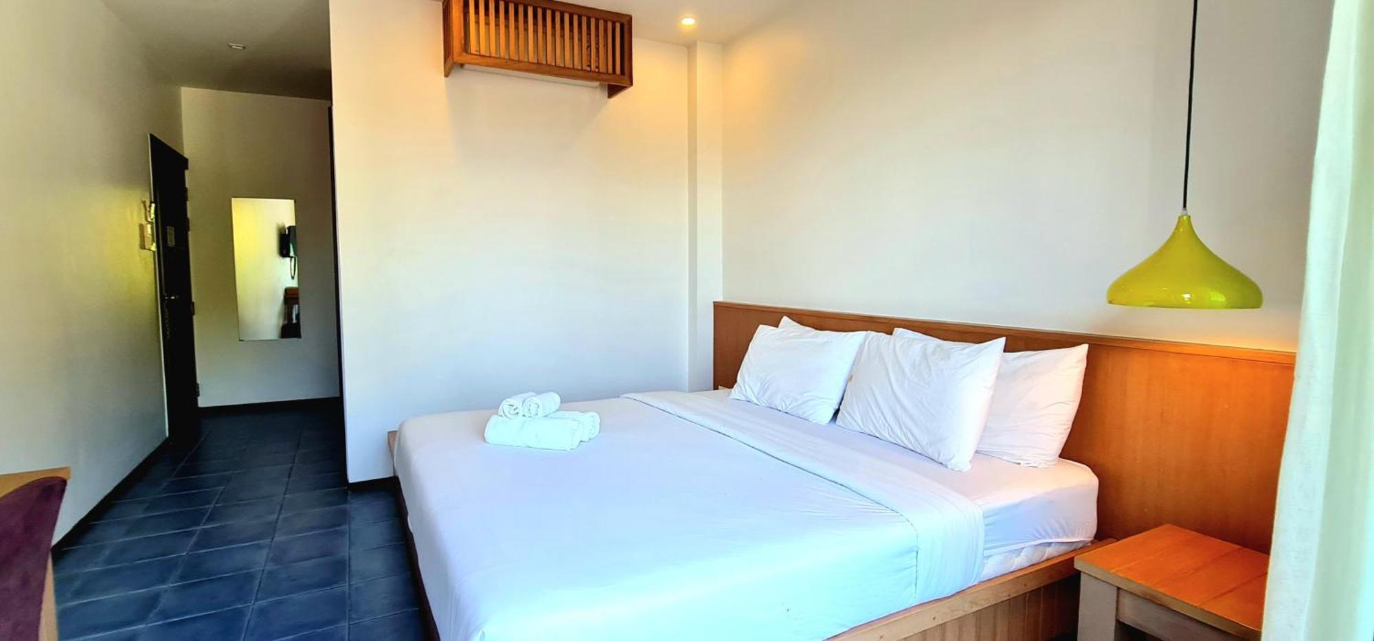 Chidlom Resort Haad Chao Samran Exterior photo